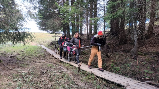 Une belle randonnée Handicaf sur le Plateau des Glières